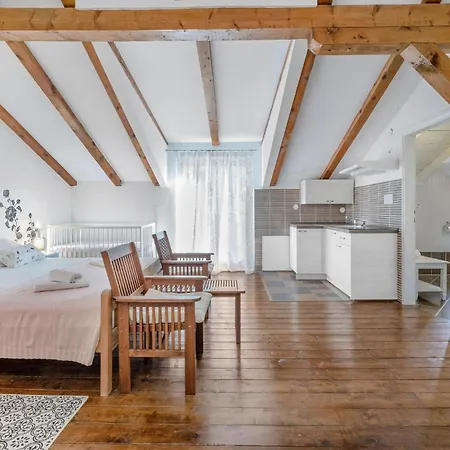Lovely In With Kitchen Holiday home