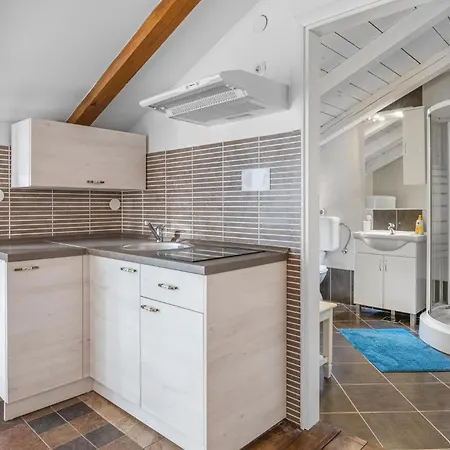 Сasa de vacaciones Stunning In Lozovac