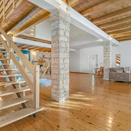 Lovely In With Kitchen *