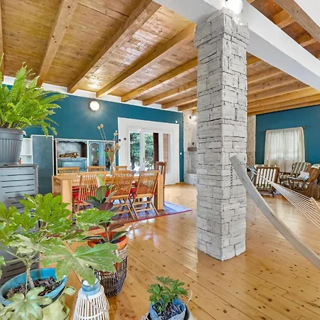 Lovely In With Kitchen Lozovac