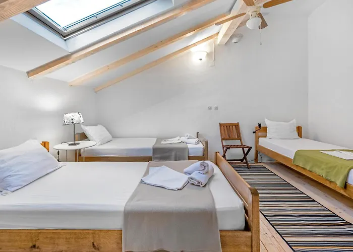 Stunning In לוזובאק