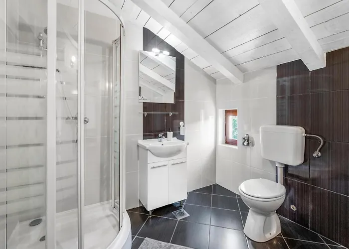 Stunning In * לוזובאק